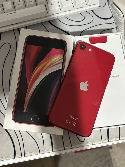 Red Iphone Se 2020