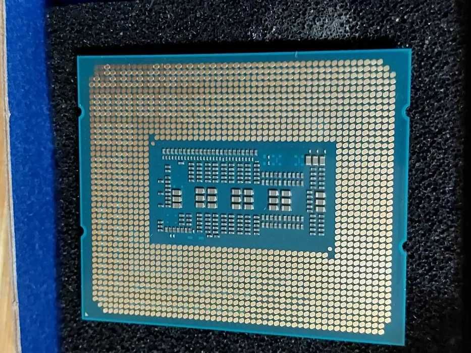 Intel Core i9 13900K + Asus Prime Z790-A Wi-Fi DDR5