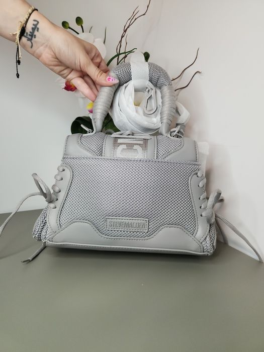 Steve Madden – дамска чанта тип маратонка, сива