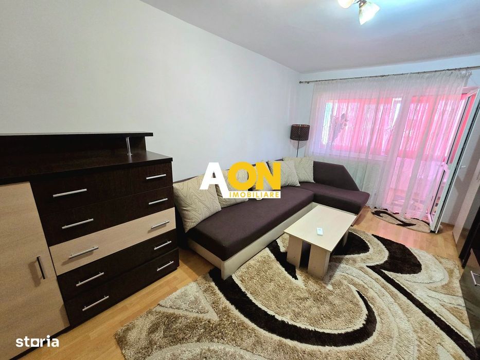 Apartament cu 2 Camere, Bloc cu Lift, Loc de Parcare, Zona Cetate — fotografia 1