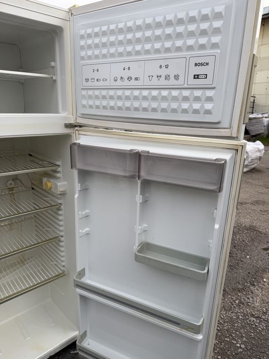 Хладилник Bosch – работещ, 175 см / 70 см