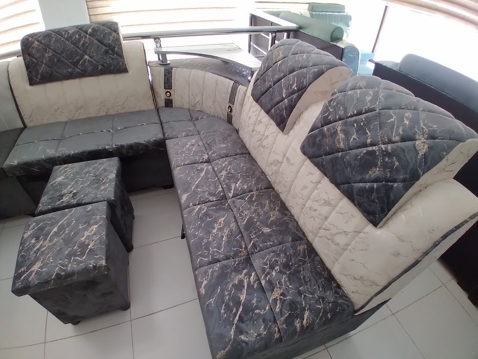 Oshxona va mehmonxona mebellari