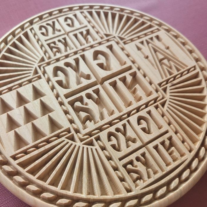 Pristolnice din lemn de paltin si cires