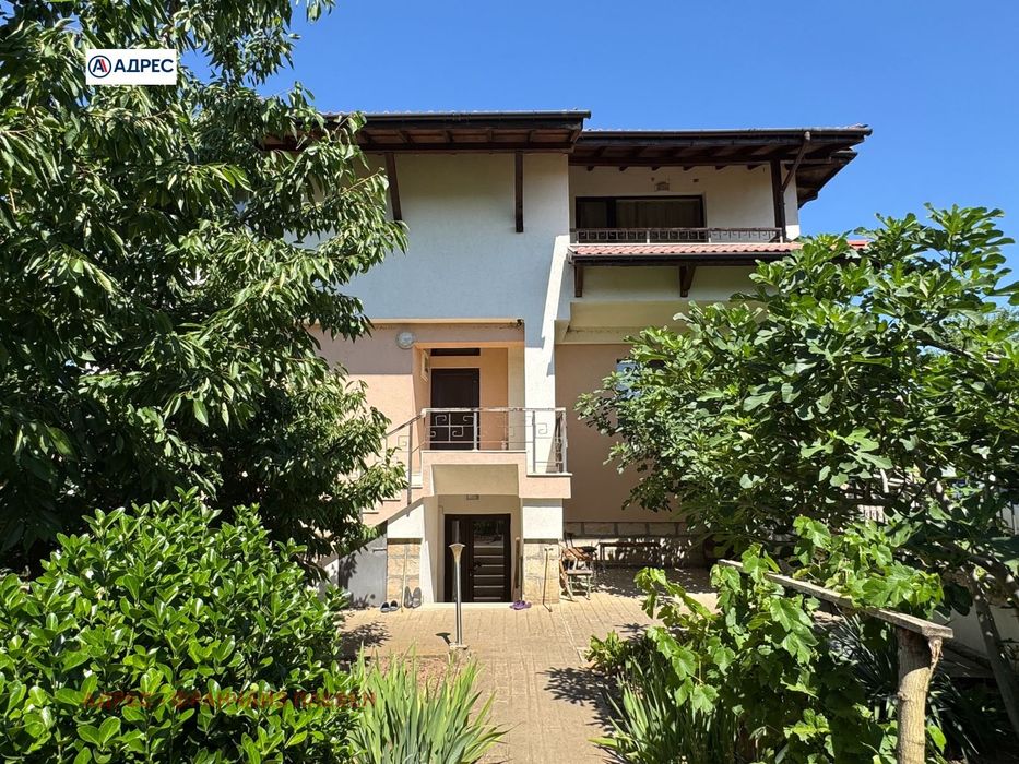 Продава се Къща в с. Сираково, Област Враца - 400 кв.м за 375 €/кв.м - Снимка #3