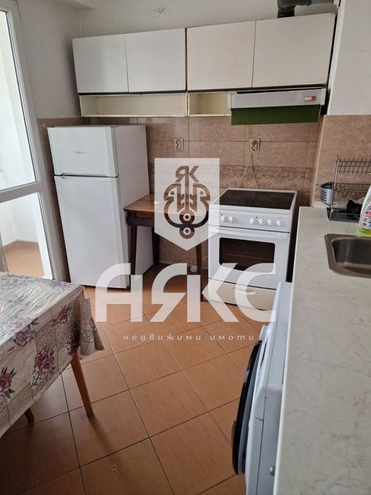 Дава се под наем Тристаен апартамент в София, Дианабад - 84 кв.м за 797.64 € - Снимка #2