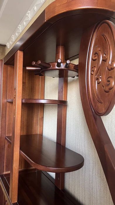 Стенка - бар из красного дерева