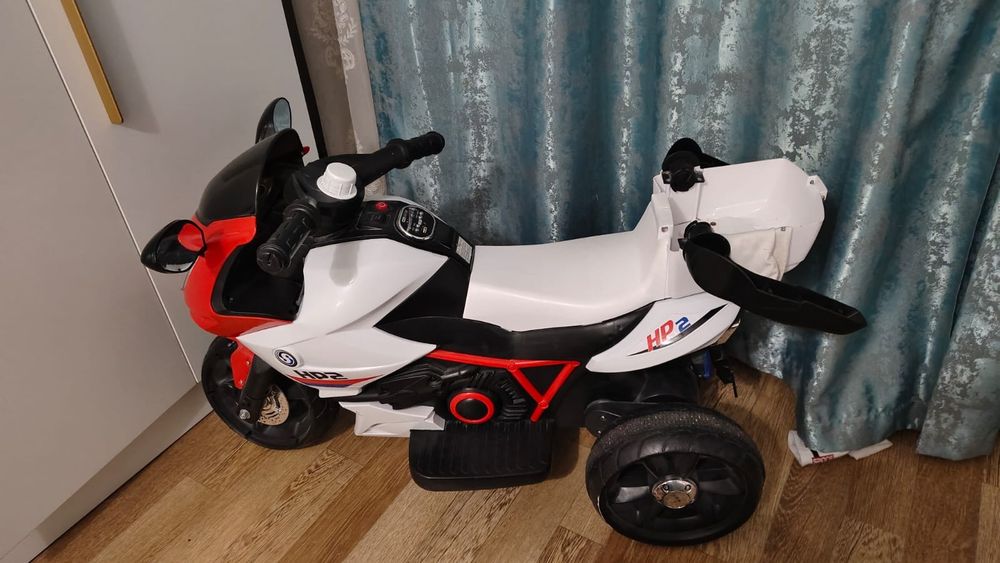 Электромобиль детски