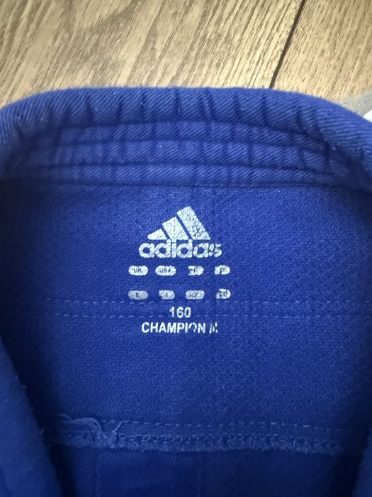 Продам кимоно адидас