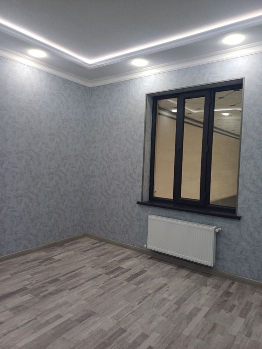 Srochna 3 sotox 5 xonali uy sotiladi