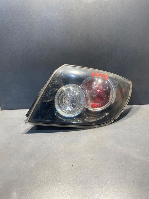 Lampa / Tripla stop dreapta pe aripa - Mazda 3 2007