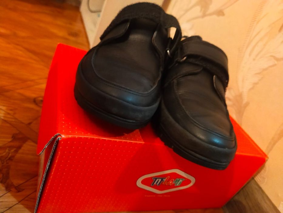 Туфли на мальчика 30р Tiflani