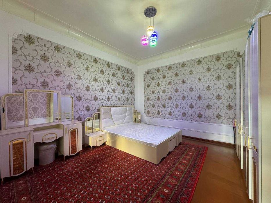 Tayyor 6 sotiqli hovli sotiladi.