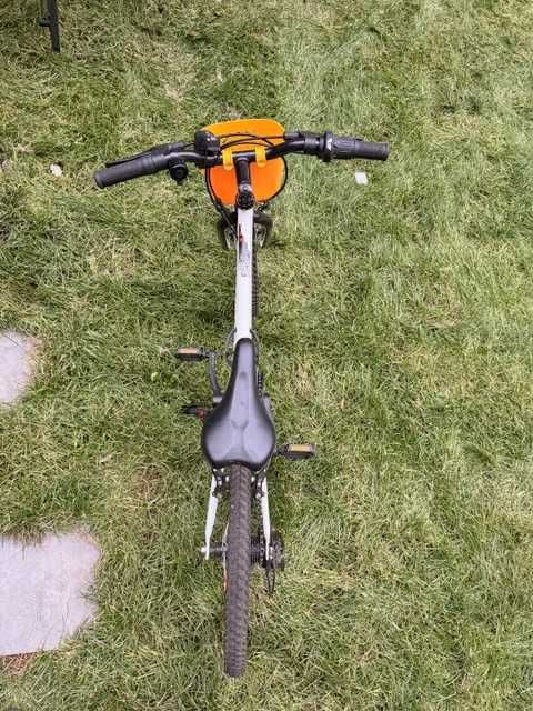 Vand Bicicleta aproape noua