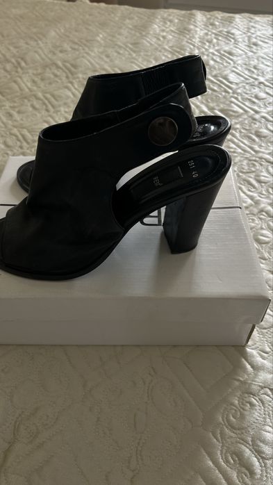 Обувь женская черная