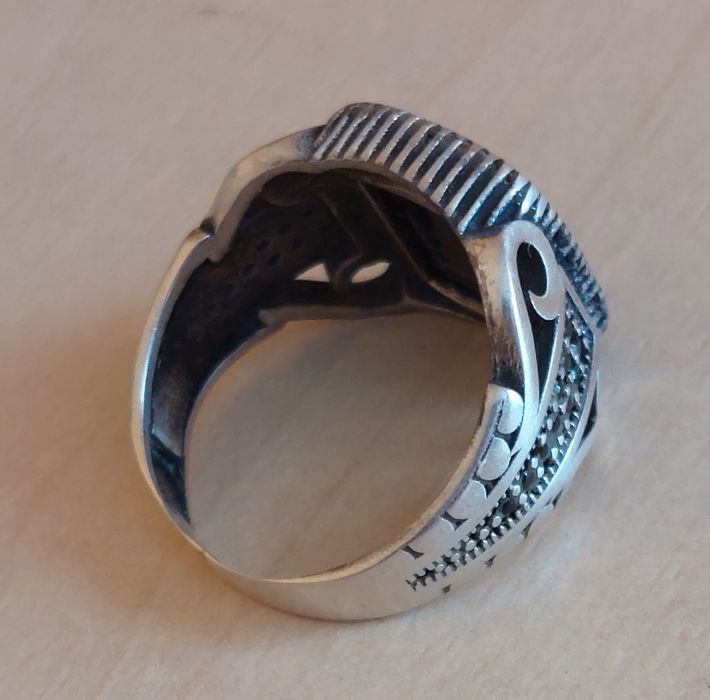 Сребърен пръстен   ръчна   изработка  подходящ за всяка възраст