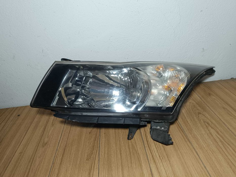 Фары 2шт Chevrolet Cruze 09-15г J300 Оригинал Б/У Шевролет Круз