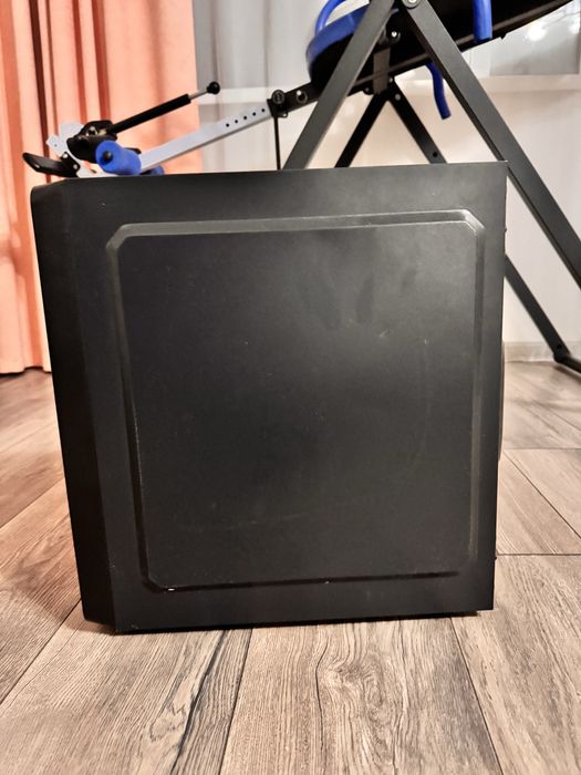 Компьютер в черном корпусе (полная комплектация)