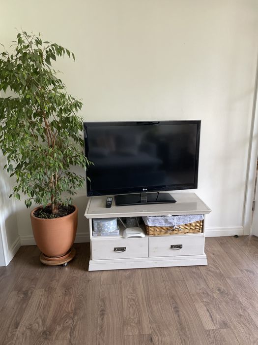 Тв тумба массив сосны