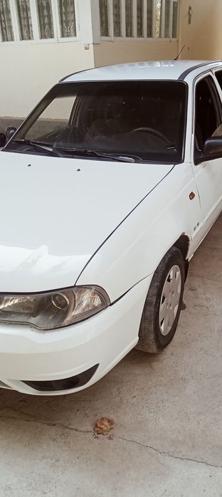nexia  2 rangi oq sotiladi