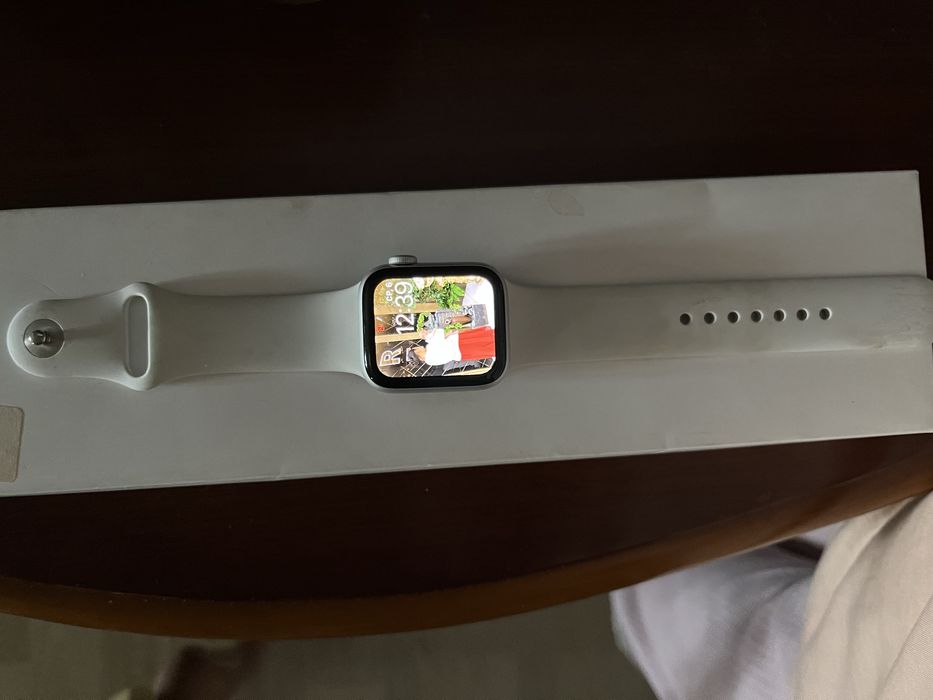 Apple watch SE. оригинал