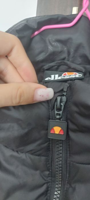 Geaca dama oversized Ellesse neagra cu buzunare și elastic