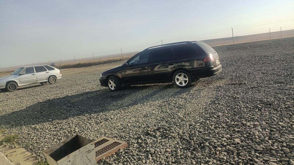 Продам машину универсал