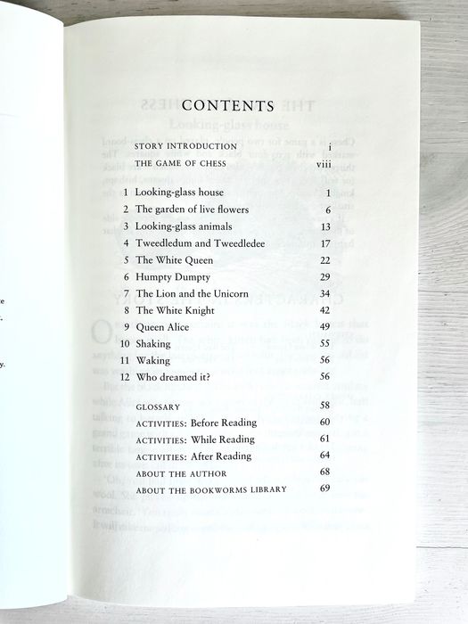 Oxford Bookworms Library Level 3: “Through the Looking-Glass”