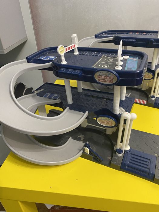 Парковка игрушка для детей 2шт