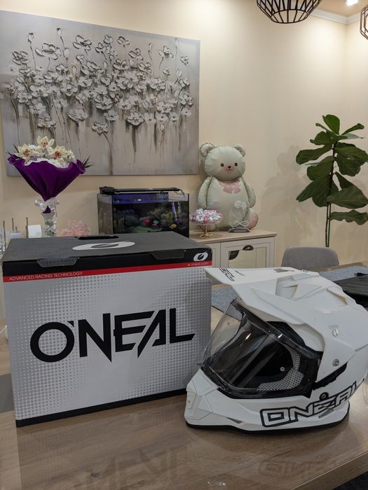 Каска Oneall Sierra flat white S размер .