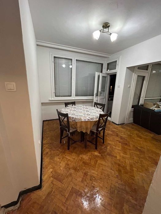 Дава се под наем Тристаен апартамент в Пловдив, Център - 100 кв.м за 510 € - Снимка #8