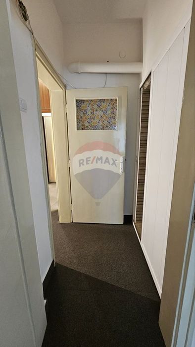 Дава се под наем Тристаен апартамент в Варна, ВИНС - 80 кв.м за 510 € - Снимка #8