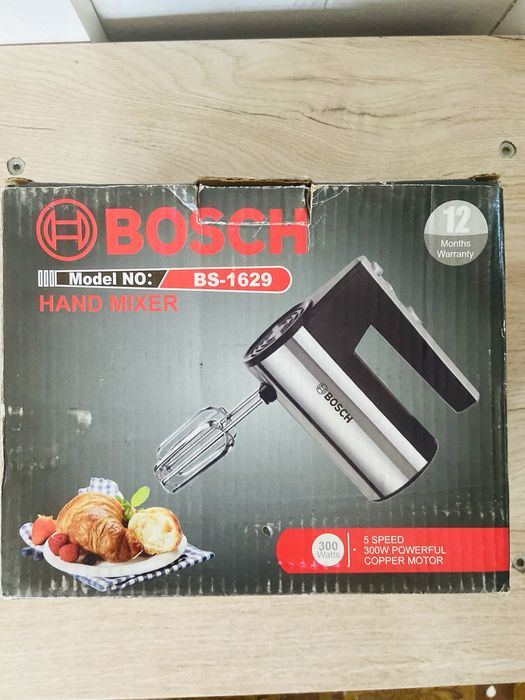 Посуда. Миксер и термос,бутылка,стаканы