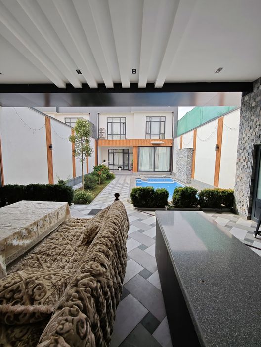 Продается хай-тек Евродом Луначарский 5-соток 3-уровень барбекю бассей