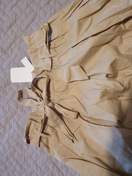 Пола с висока талия нова с етикет