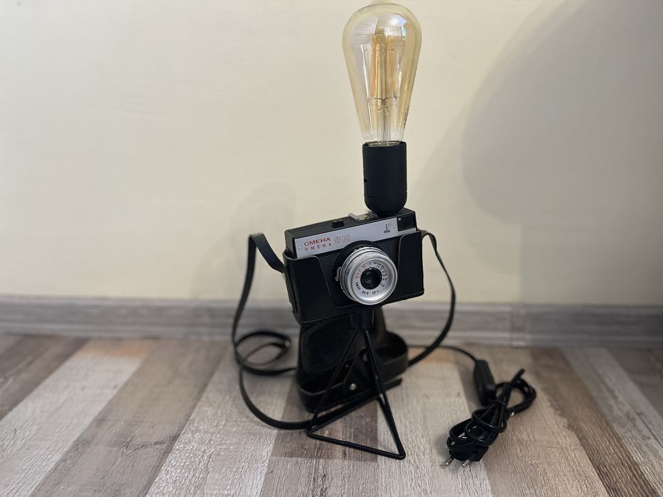 Настолна  лампа.