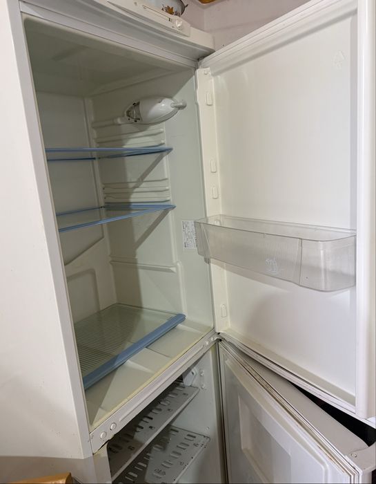 Холодильник INDESIT