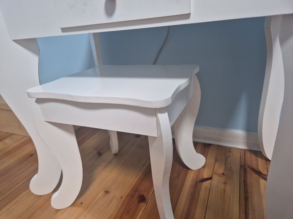 Детска тоалетка Homcom, Стол, MDF, Бял, Тройно огледало, 63 x 40 x 85.5 см