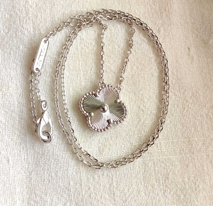 Дамско колие със златна детелина - Van Cleef & Arpels - Sweet Alhambra