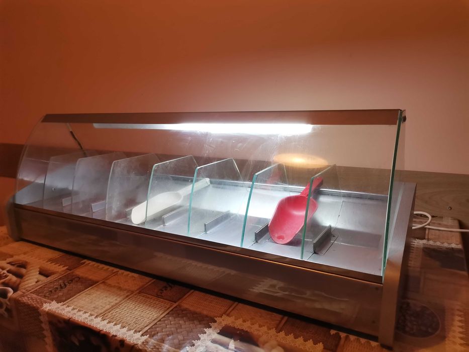 Топла витрина за ядки