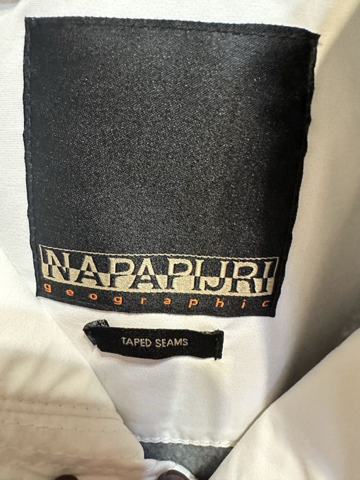 Продам брендовую куртку Napapijri