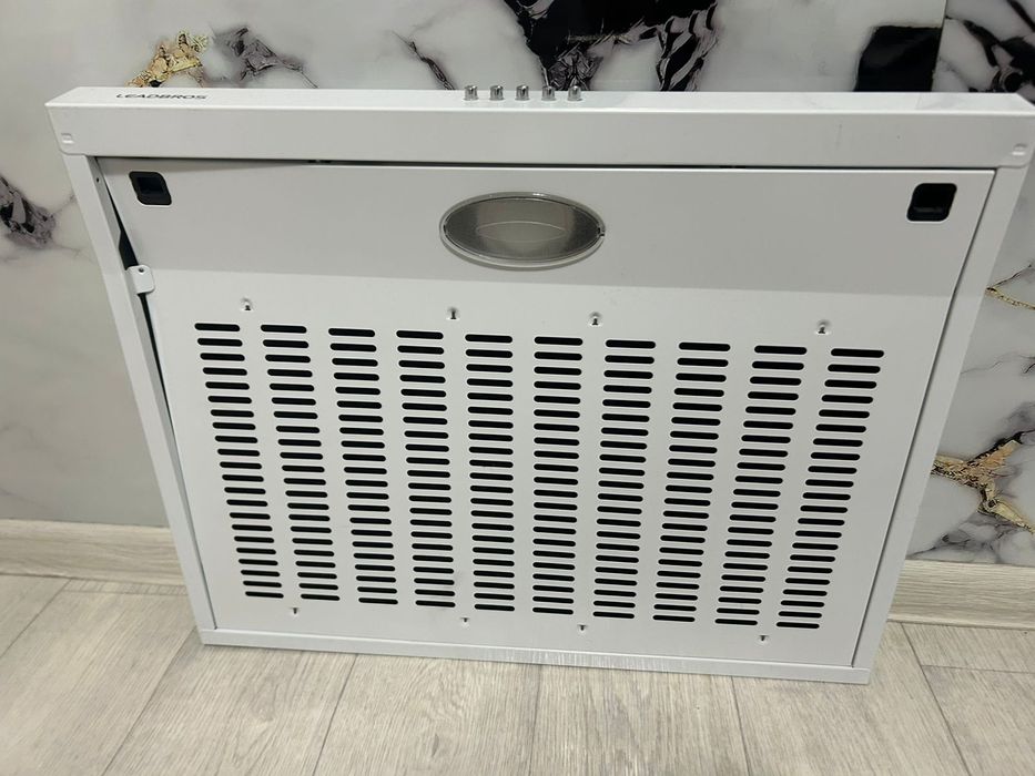 вытежка обсолютно новая