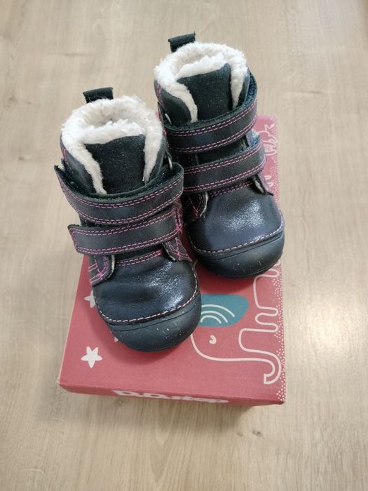 Vând papuci D.d. Step