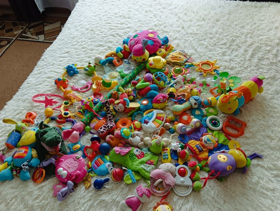 Продам детские игрушки