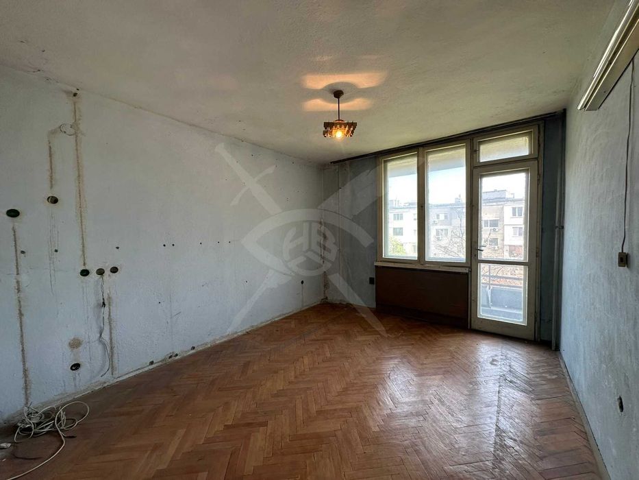 Дава се под наем Тристаен апартамент в Пловдив, Каменица 1 - 100 кв.м за 175000 € - Снимка #1