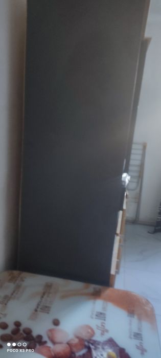 Продам шкаф для документов с полками