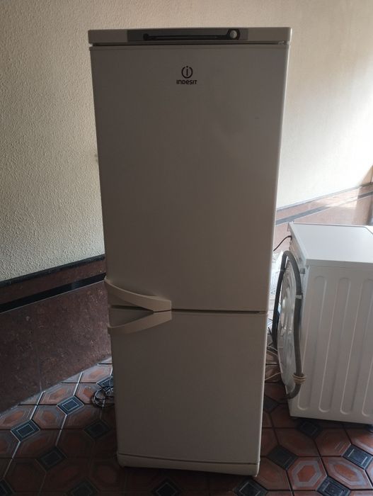 Haladelnik sotiladi 2ta oq 1.300.  Seri 1.600 aybi yöq zör ishlidi