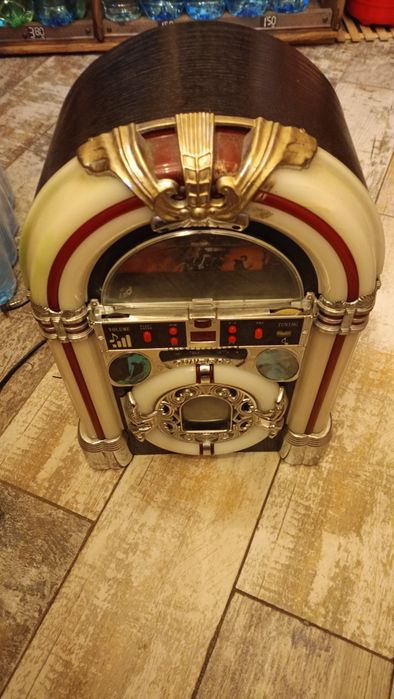 Джубокс работи много добро състояние