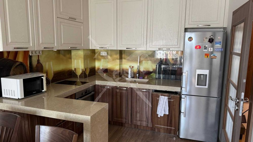 Дава се под наем Тристаен апартамент в София, Център - 90 кв.м за 850 € - Снимка #7