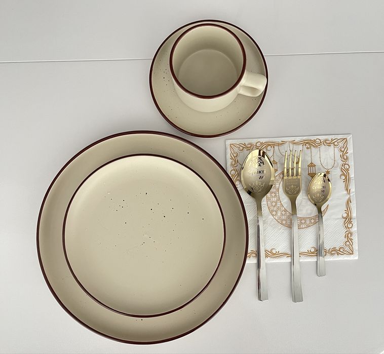 Столовый набор (ложки, вилка) на подарок