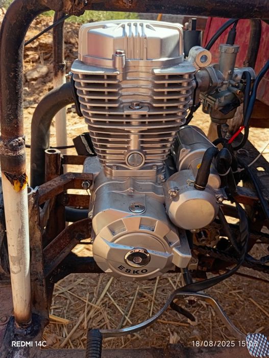 Mototsikl zor holatda